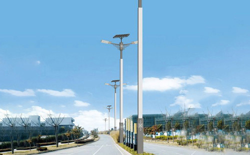 巴楚太阳能路灯前半夜亮后半夜暗的真相：控制器分时调光机制